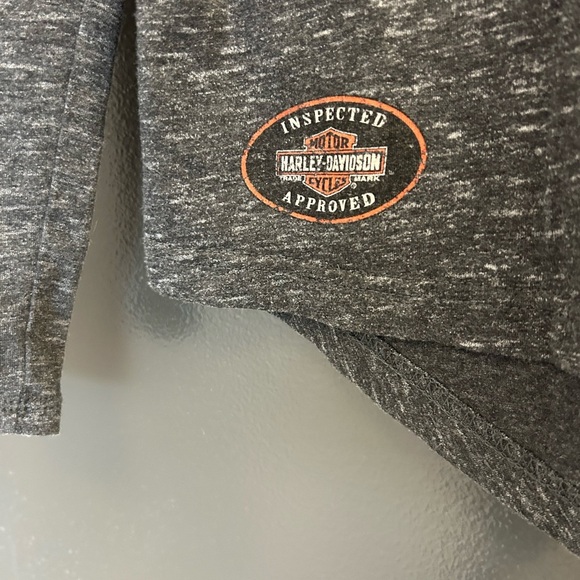 Harley-Davidson S NWOT Gray and Orange Long Sleeve Tee “Gas Can” - Picture 4 of 14